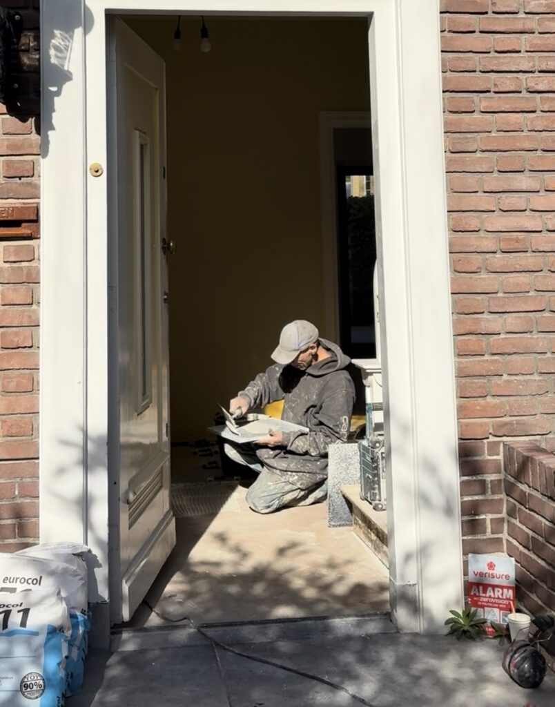 PVC hongaarse punt en tegels, woning Ede
